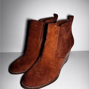 Lucky Brand Chestnut Suede Ankle Booties